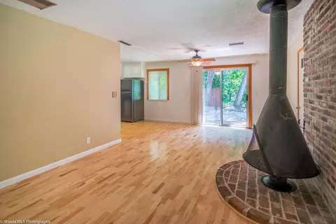 8501 Copper Dr, Redding, CA 96001 photo 7