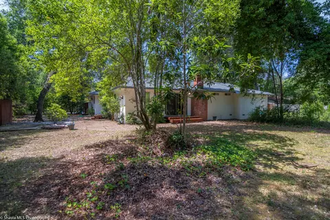 8501 Copper Dr, Redding, CA 96001 photo 2