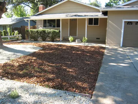 1116 Harpole Rd, Redding, CA 96002 photo 2