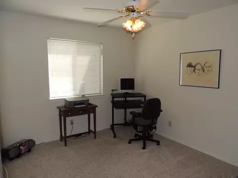 2910 Tropicana Ct, Redding, CA 96003 photo 9