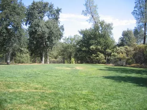 8104 Gold Run Rd, Redding, CA 96001 photo 2