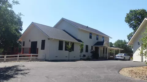8104 Gold Run Rd, Redding, CA 96001 photo 1
