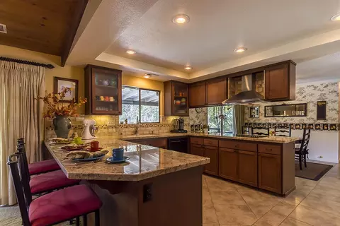 13236 Opal Way, Redding, CA 96003 photo 3