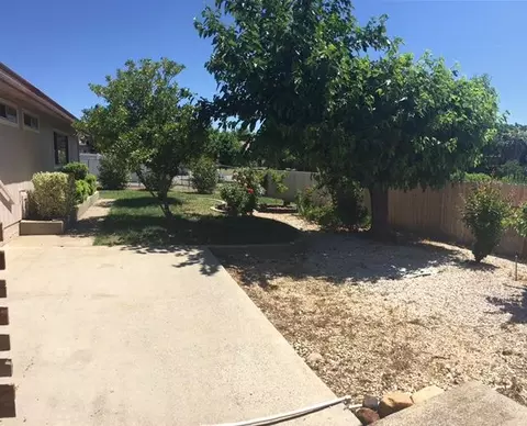 463 Rosewood Dr, Redding, CA 96003 photo 17