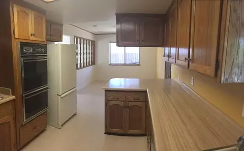 463 Rosewood Dr, Redding, CA 96003 photo 5