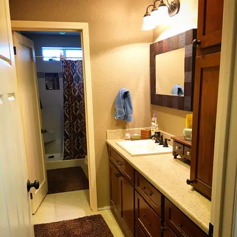 5381 Mulberry Ln, Redding, CA 96001 photo 11