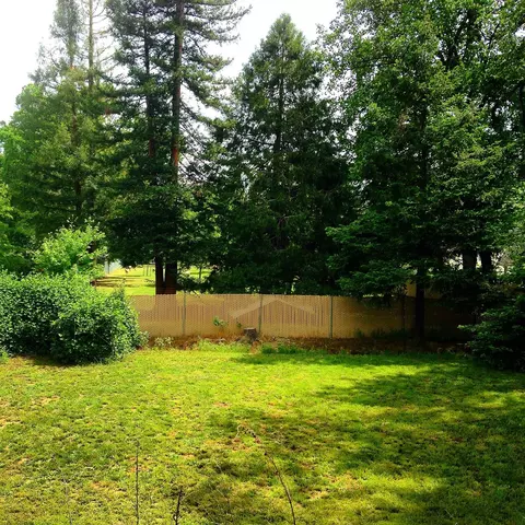 5381 Mulberry Ln, Redding, CA 96001 photo 7