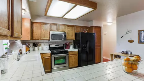 3307 Oak Haven Ct, Redding, CA 96002 photo 9