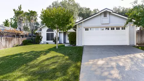 3307 Oak Haven Ct, Redding, CA 96002 photo 2