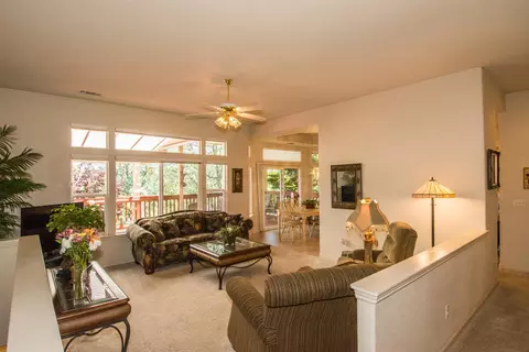253 Harvest Walk, Redding, CA 96003 photo 12