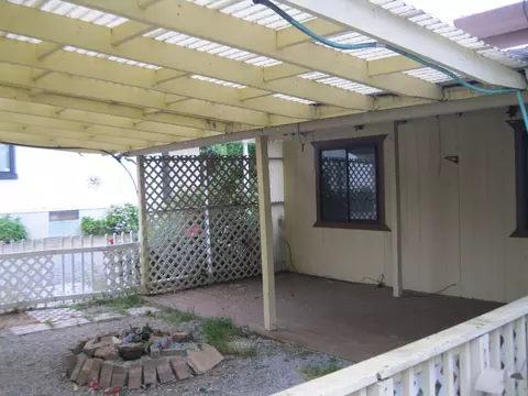 3834 Patterson Ct, Redding, CA 96003 photo 2