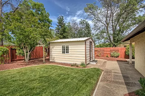 478 Rosewood Dr, Redding, CA 96003 photo 19
