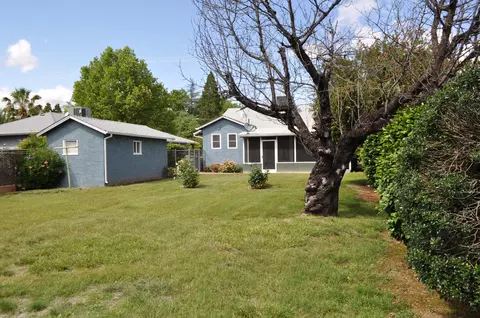 869 South St, Redding, CA 96001 photo 23