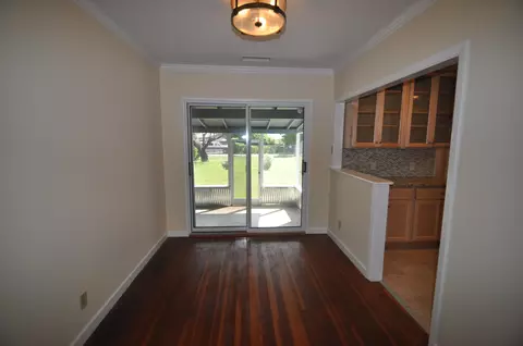 869 South St, Redding, CA 96001 photo 12