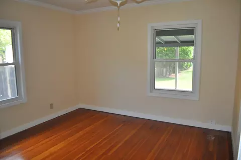 869 South St, Redding, CA 96001 photo 17