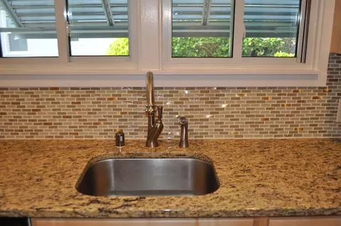 869 South St, Redding, CA 96001 photo 8
