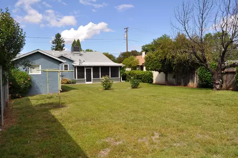 869 South St, Redding, CA 96001 photo 21