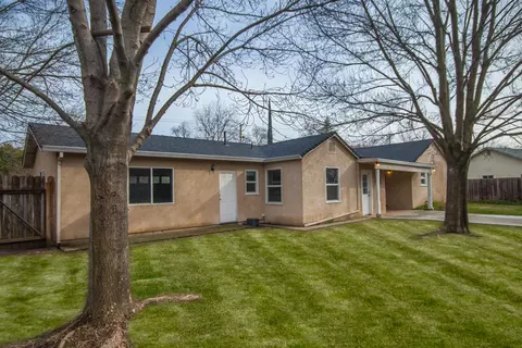 5196 E Bonnyview Rd, Redding, CA 96001 photo 2