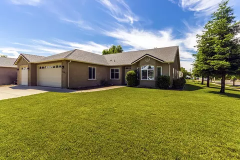 2305 Suzette Ave, Redding, CA 96002 photo 1