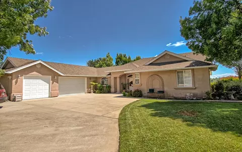3381 Stanford Dr, Redding, CA 96003 photo 6