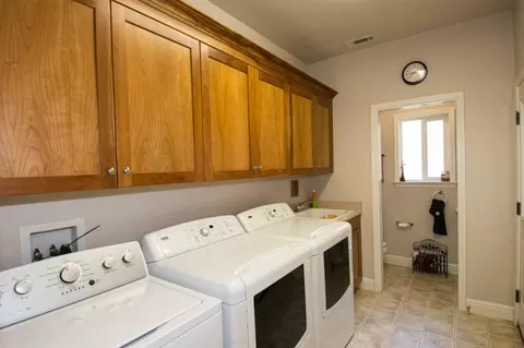 3381 Stanford Dr, Redding, CA 96003 photo 31