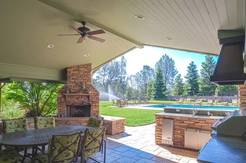 8789 Heritage Ct, Redding, CA 96001 photo 20