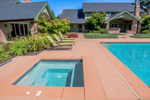 8789 Heritage Ct, Redding, CA 96001 photo 26