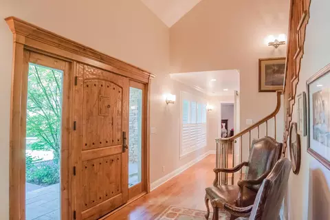 8789 Heritage Ct, Redding, CA 96001 photo 6