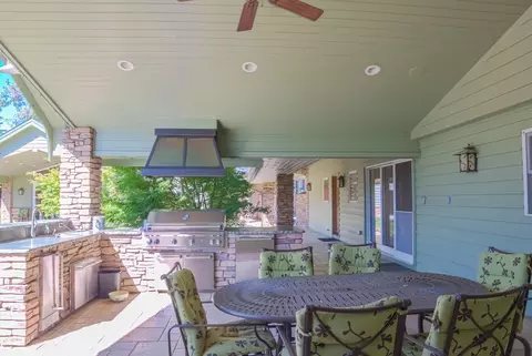 8789 Heritage Ct, Redding, CA 96001 photo 22