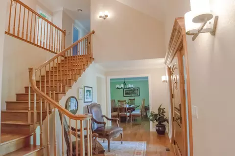 8789 Heritage Ct, Redding, CA 96001 photo 9