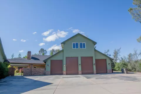 8789 Heritage Ct, Redding, CA 96001 photo 31