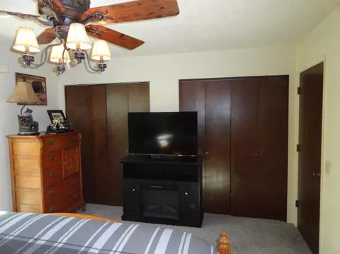 1100 Pinewood Ct, Redding, CA 96002 photo 19