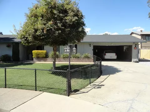 1100 Pinewood Ct, Redding, CA 96002 photo 7