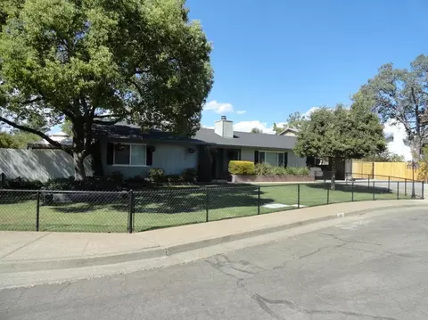 1100 Pinewood Ct, Redding, CA 96002 photo 15