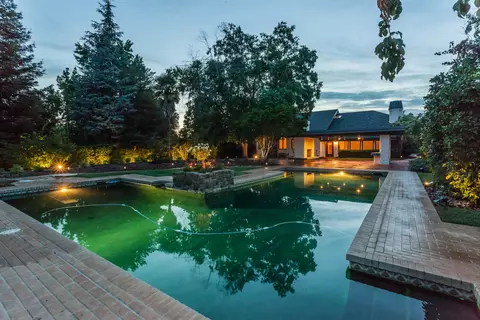 3707 Sunday Ct, Redding, CA 96001 photo 2