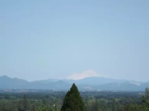 6926 Pine Dr, Anderson, CA 96007 photo 4