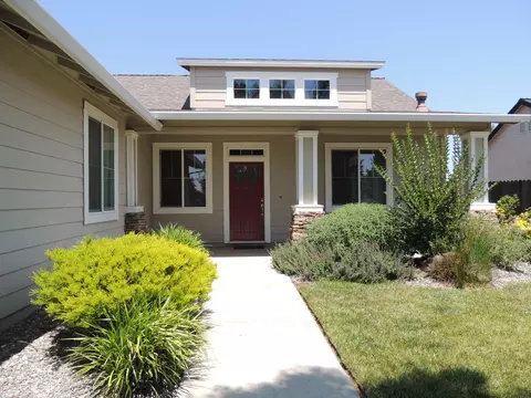 2076 Tarmac Rd, Redding, CA 96003 photo 2