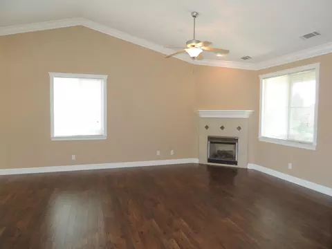 2076 Tarmac Rd, Redding, CA 96003 photo 4