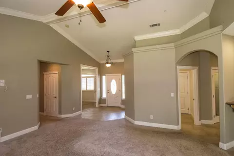 1941 Dellwood Dr, Redding, CA 96003 photo 2