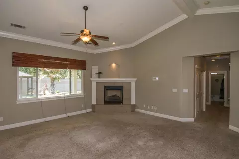 1941 Dellwood Dr, Redding, CA 96003 photo 4