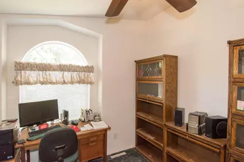 21598 Elk, Redding, CA 96003 photo 12
