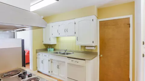 715 Gold St, Redding, CA 96001 photo 6