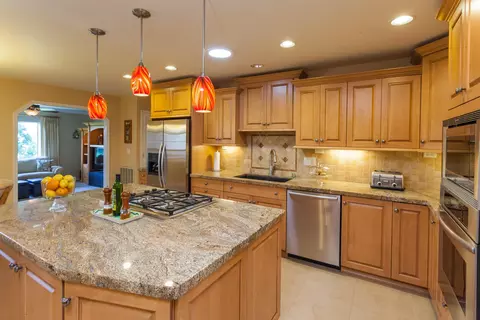 2852 Panorama Dr, Redding, CA 96003 photo 5