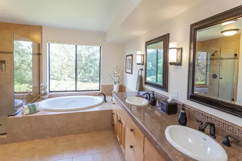 2852 Panorama Dr, Redding, CA 96003 photo 22