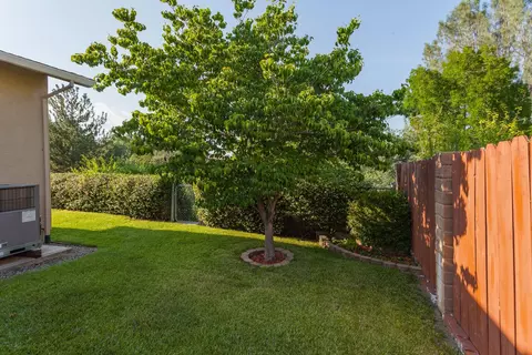 2852 Panorama Dr, Redding, CA 96003 photo 32
