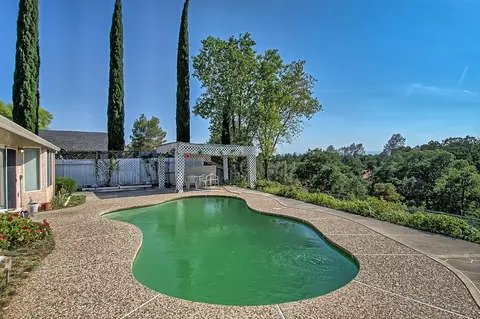4472 Rose Terrace Dr, Redding, CA 96001 photo 5