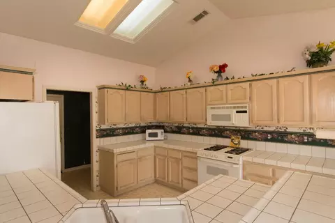 4472 Rose Terrace Dr, Redding, CA 96001 photo 12