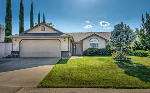 4472 Rose Terrace Dr, Redding, CA 96001 photo 1