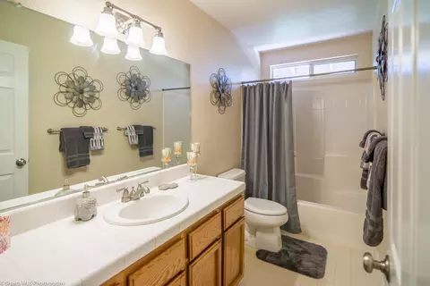 4919 Tralee Ln, Redding, CA 96001 photo 11