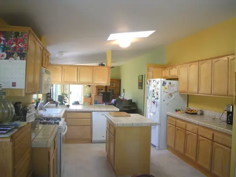 22657 Elk, Redding, CA 96003 photo 8